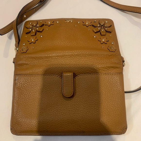 Micheal Kors Floral Embellished Pebbled Leather Convertible Crossbody Bag - Picture 6 of 6